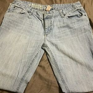 Light wash skinny jeans